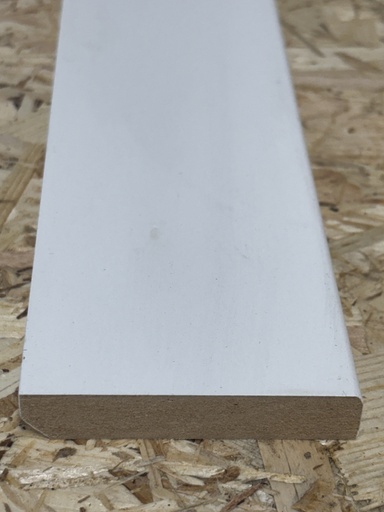 [2301062] MDF 12 x 70 x 4880 mm plint V313 wit gegrond - FSC Mix 70% 